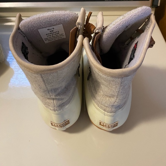 Sperry Saltwater Wool Embossed Duck Boot in Oat - Picture 2 of 8